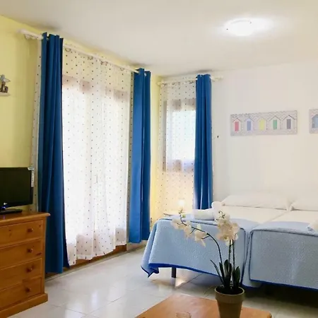 Moras Ii Ul By Carlosferien דירה דניה